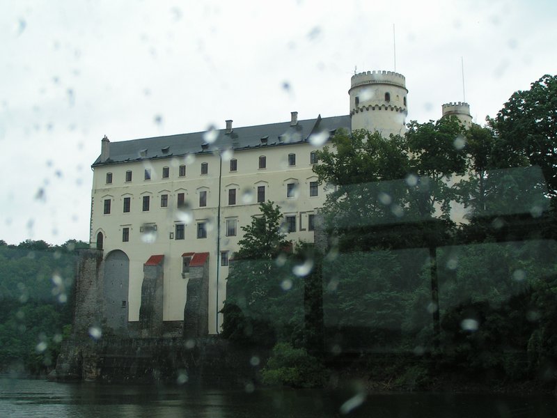 pict8906.jpg